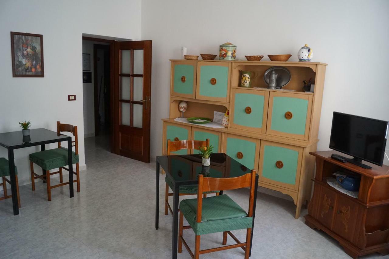 Bed And Breakfast Hibiscus Alghero Ngoại thất bức ảnh